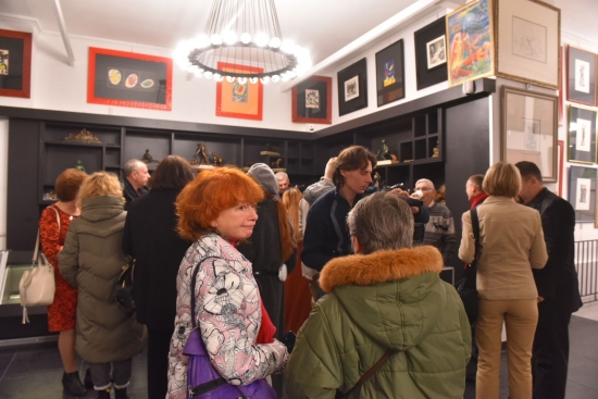 В Запорожье экспонируется графика Дали, Шагала, Кандинского и других культовых художников