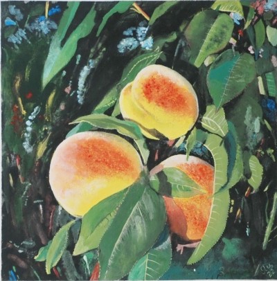 Персики в листьях